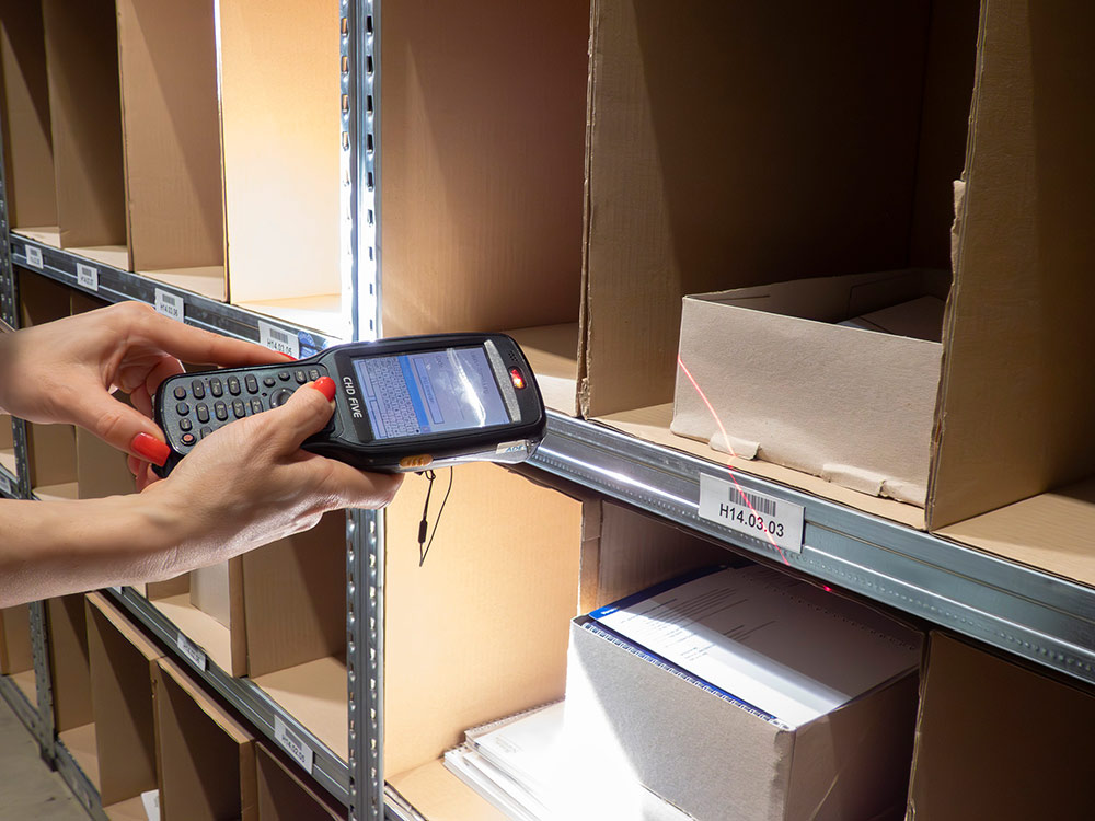 LEON Fulfillment scannt Lagerbestände für Marketingaktionen und Werbematerial-Versand